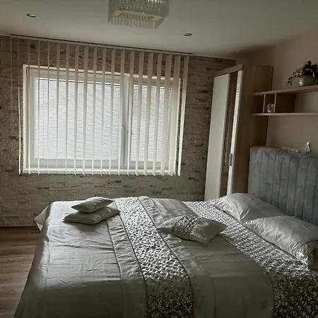 2 Bedroom Floor Apartman